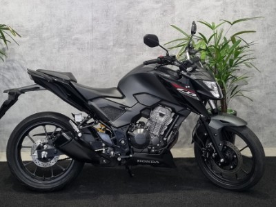 HONDA CB 300F TWISTER CBS